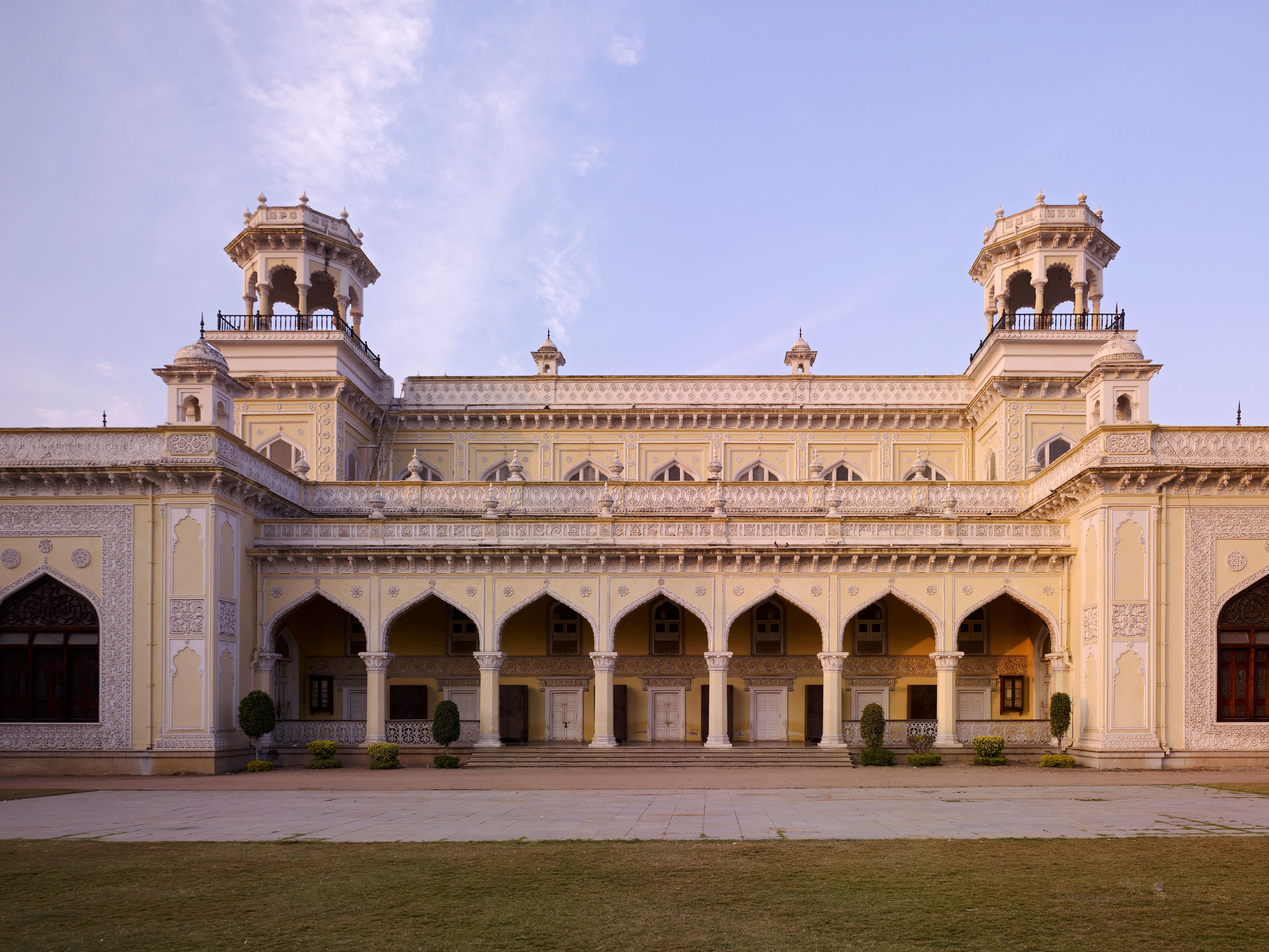 E11318 AP45 026505 j2560